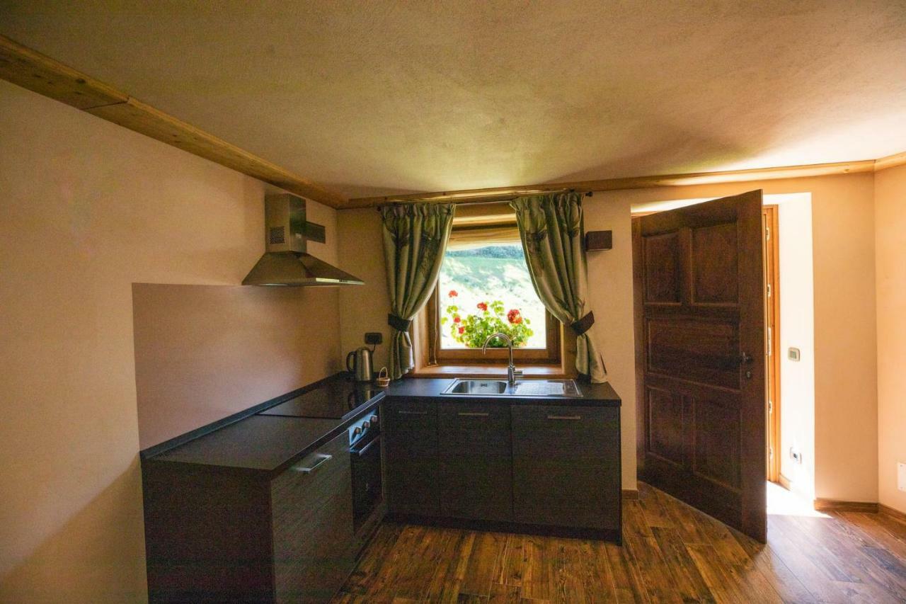 Casa Vacanze Petit Haury - Alloggi Ad Uso Turistico Vda Arvier N 0039 E N 0040 - Ngoại thất bức ảnh